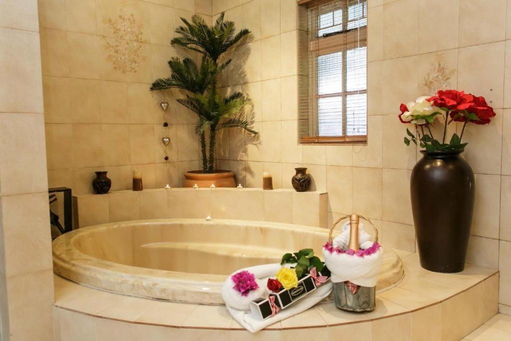 קייפטאון Sunbell Ventures Guesthouse מראה חיצוני תמונה